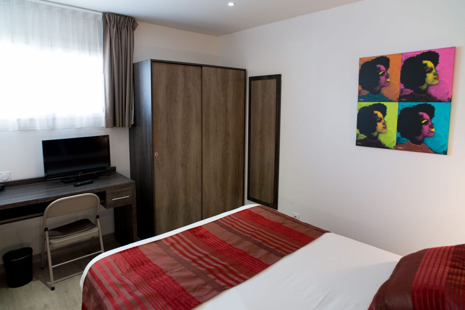 allotel-studios-equipé-confort-kitchenette